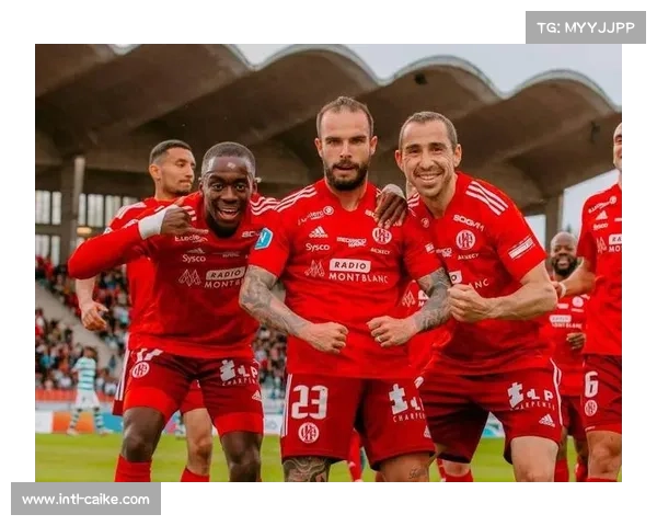 巴黎FCvs马赛，保级战意与欧战资格争夺心态对比